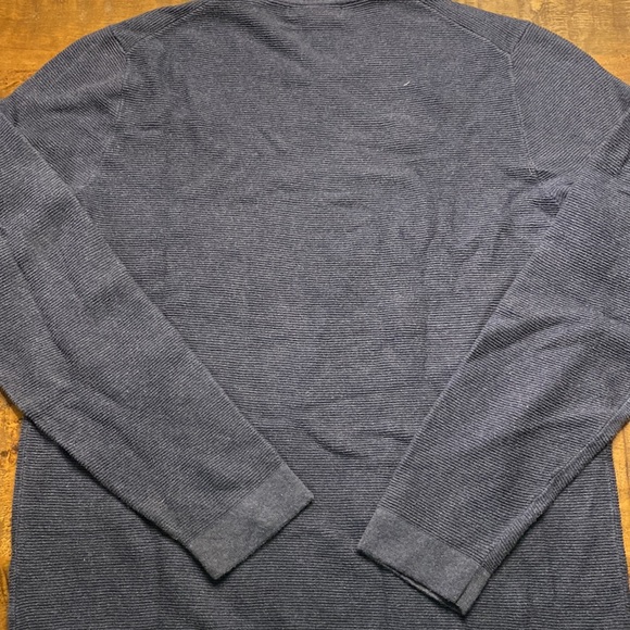 Banana Republic lightweight sweater - Picture 5 of 5